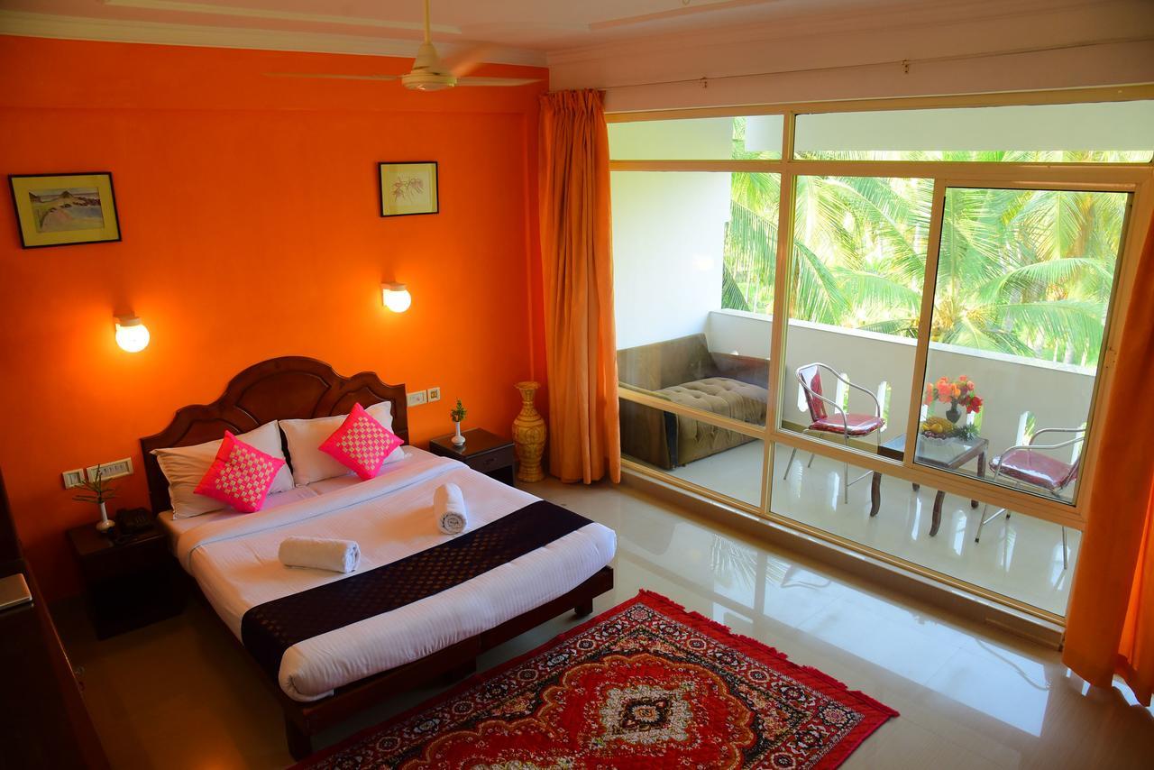 Ocean Bay Ayurvedic Beach Resort Kovalam Buitenkant foto